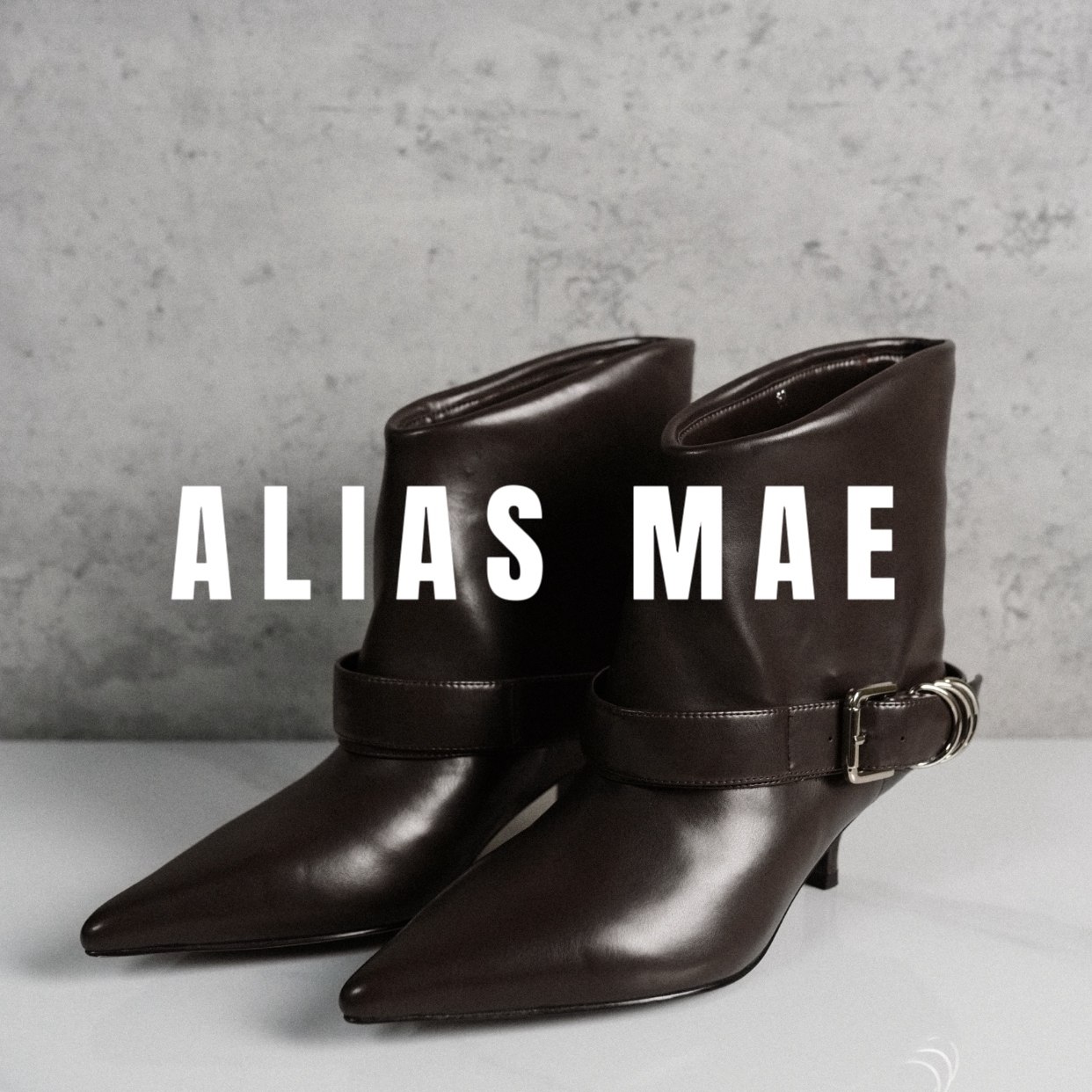 ALIASMAE真皮尖头猫跟女裤筒靴
