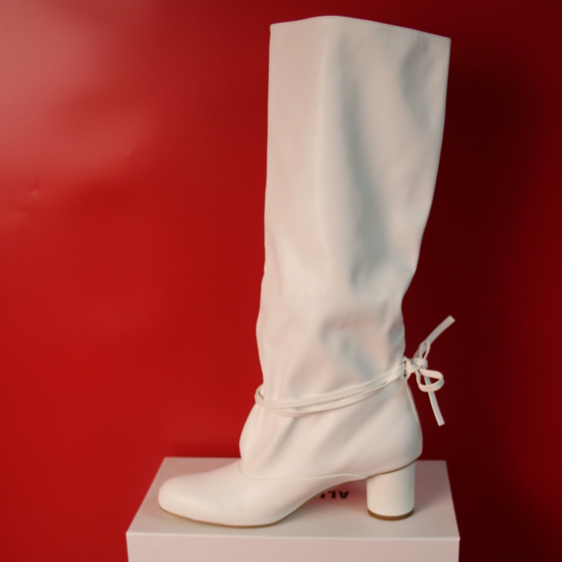 ALIAS MAE 2025秋进口水洗牛皮时髦系带慵懒风圆头粗跟白色高筒靴