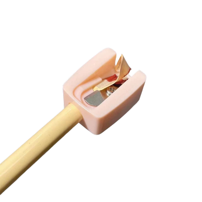 嘟嘟唇拿捏了！唇线笔塑形裸色