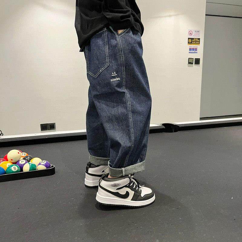 2025春装日系男童港风纯色软牛仔裤儿童休闲长裤男孩洋气直筒裤潮