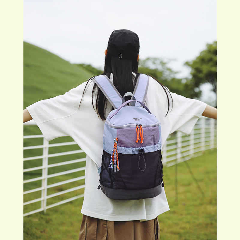 户外登山包运动双肩包女士旅游轻便爬山徒步旅行背包小型书包通勤