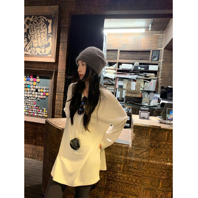 isaro uu 纸片人chao显瘦亲肤磨毛绒棉T恤~天丝羊毛长袖上衣