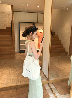 isaro uu 定制高品系列降温凉感显瘦纸片人连衣裙~霜感光泽背心裙