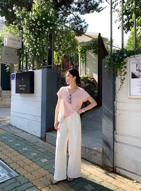 isaro uu 私服手工自然卷边V领多色T~亲肤棉感短袖上衣