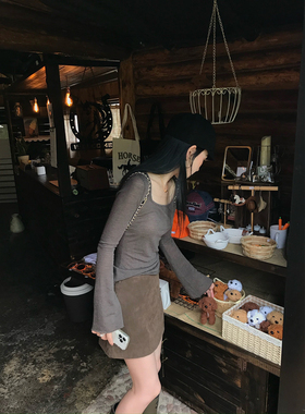 isaro uu 羊毛织物系列~气质方领定制肌理感喇叭袖弹力修身T恤