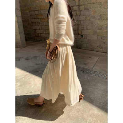 isaro uu 不一样的丝绒裙~自由系带灵动奶白丝绒半裙