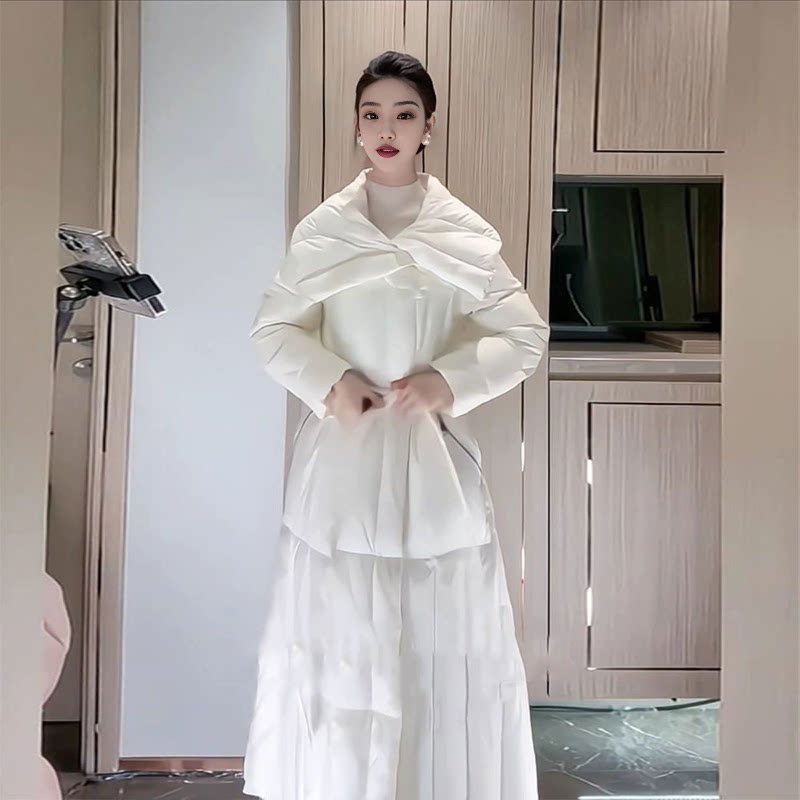 温柔纯色长款过膝棉服女