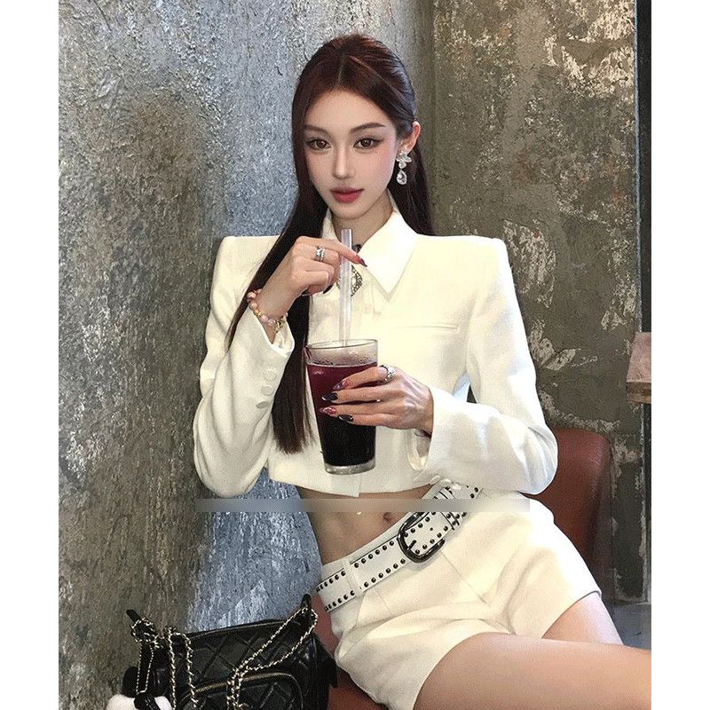 小香风套装女富家千金钉