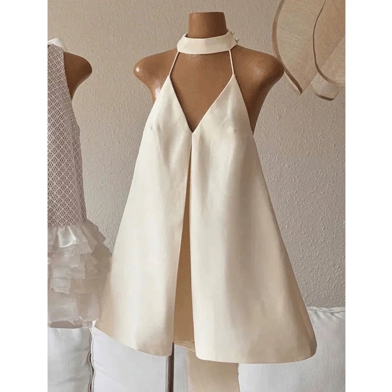 法式小香风挂脖露背连衣裙女设计感小众洋气飘带时尚海边度假裙子