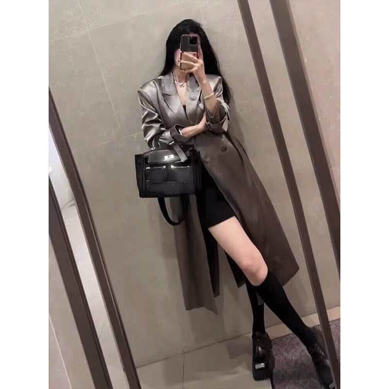 2025秋季女韩版气质醋酸缎面过膝长款垫肩西装外套高级感风衣