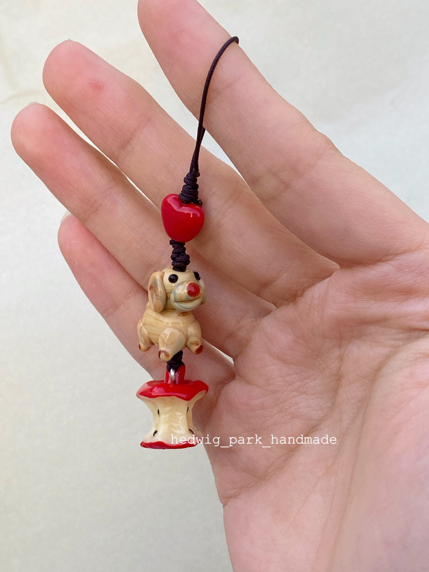 已绝版！琉璃红鼻子小狗朝你跑来