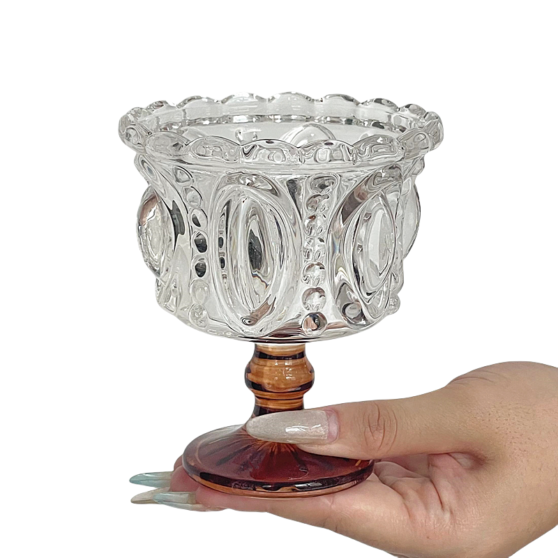 小众中古玻璃浮雕甜酒杯