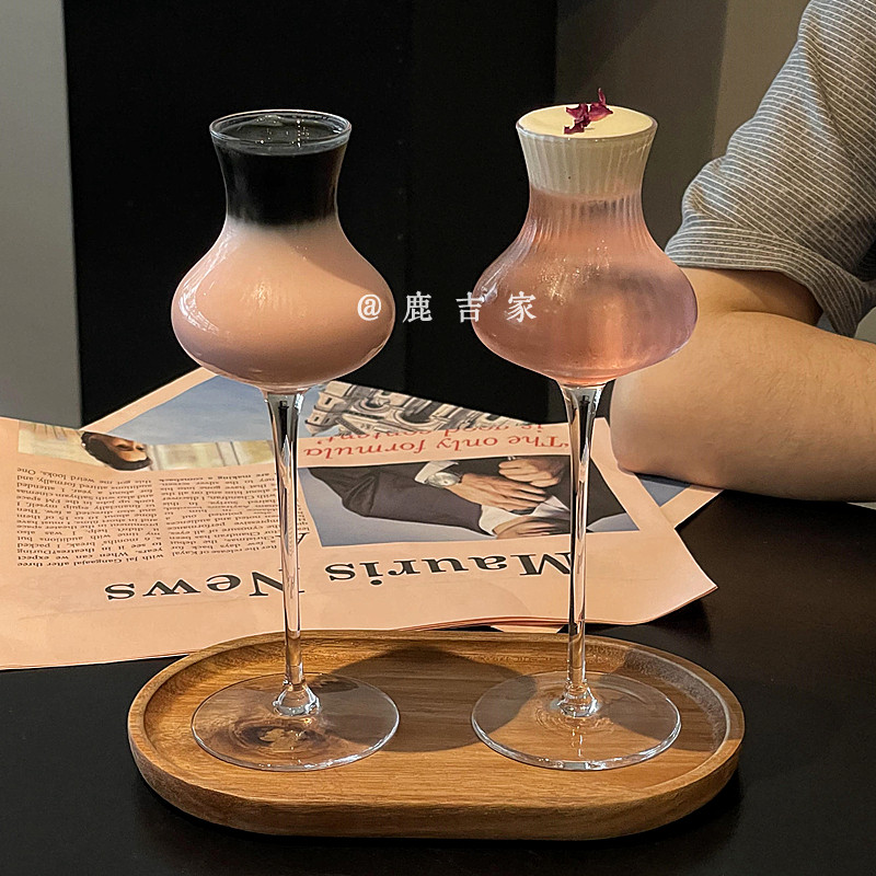 法式复古条纹高脚杯简约气泡水杯