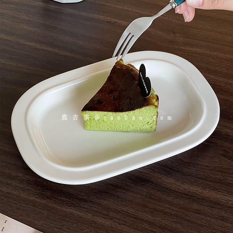 高级感长方形陶瓷甜品盘