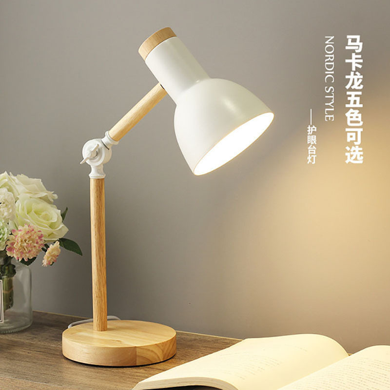 北欧台灯护眼寝室书桌大学生宿舍简约卧室床头灯木头灯可调光