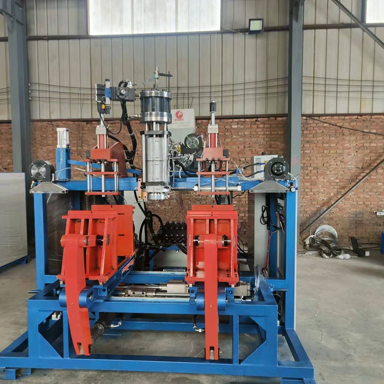 75型抱臂全自动吹瓶机 一出四持续喷雾瓶吹塑机厂家