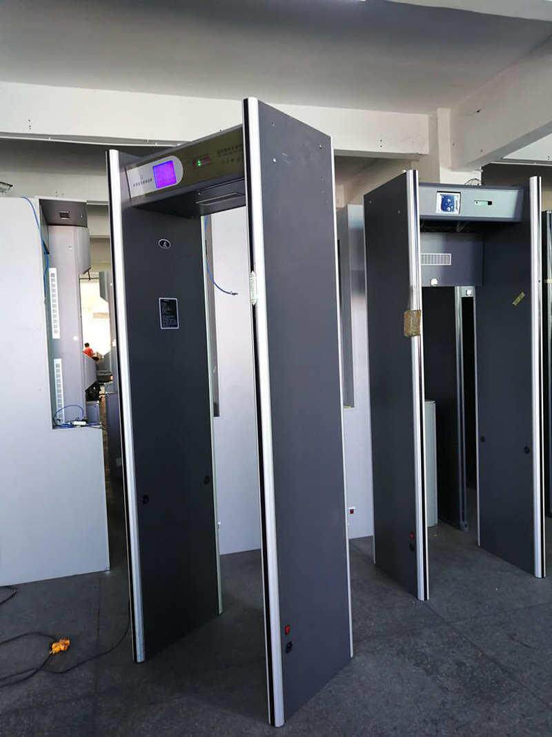 高档自动测温门式测温仪远红外线通过式温度检测器幼儿园学校安检