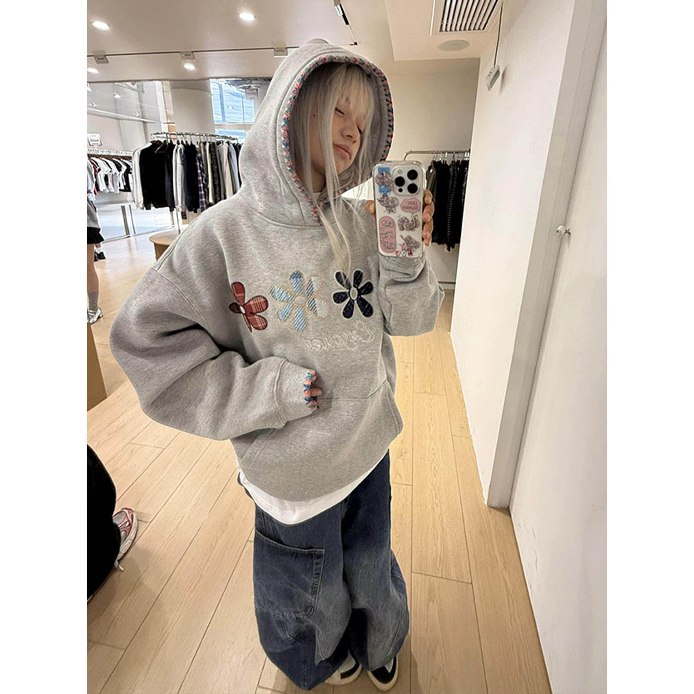 美式覆古小花朵刺绣连帽卫衣女秋冬新款加绒设计感小众灰色外套潮