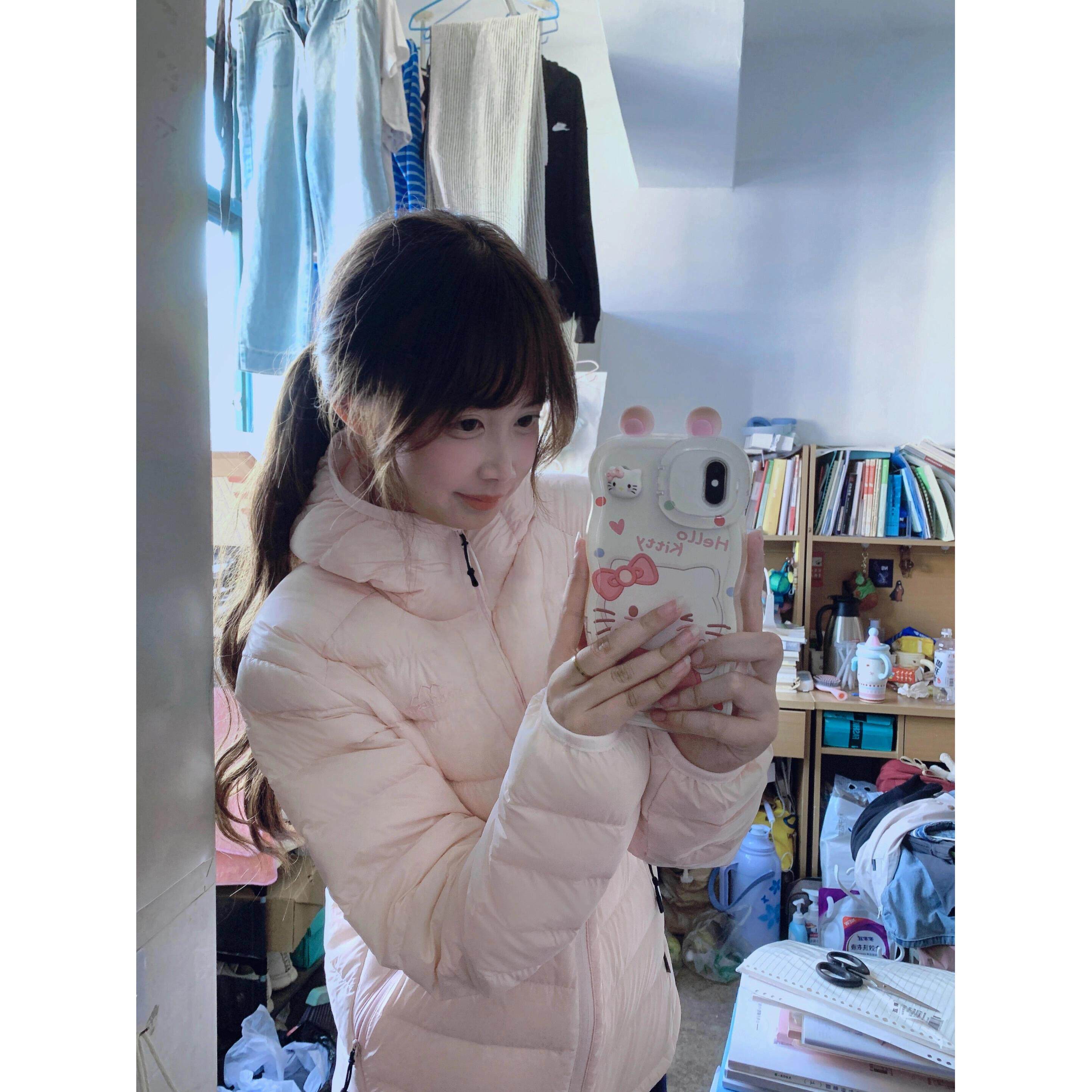 排骨羽绒服女2025新款冬季短款粉色轻薄款白鸭绒加厚显瘦连帽外套