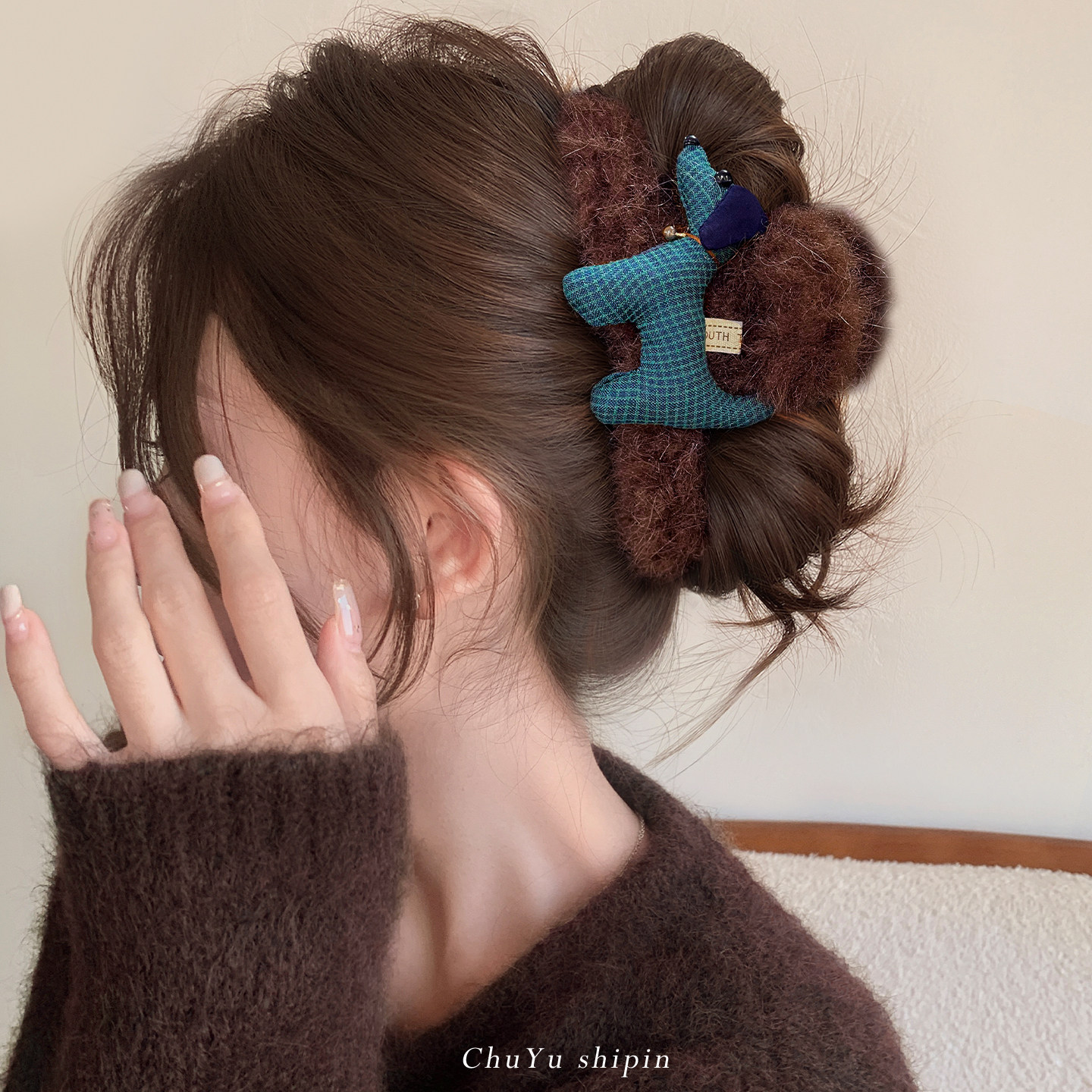 卡通腊肠狗毛绒大号抓夹女秋冬2025新款后脑勺盘发鲨鱼夹百搭发夹,饰品/流行首饰/时尚饰品新,发饰,淘宝优惠券,粉丝福利购,淘宝优惠卷