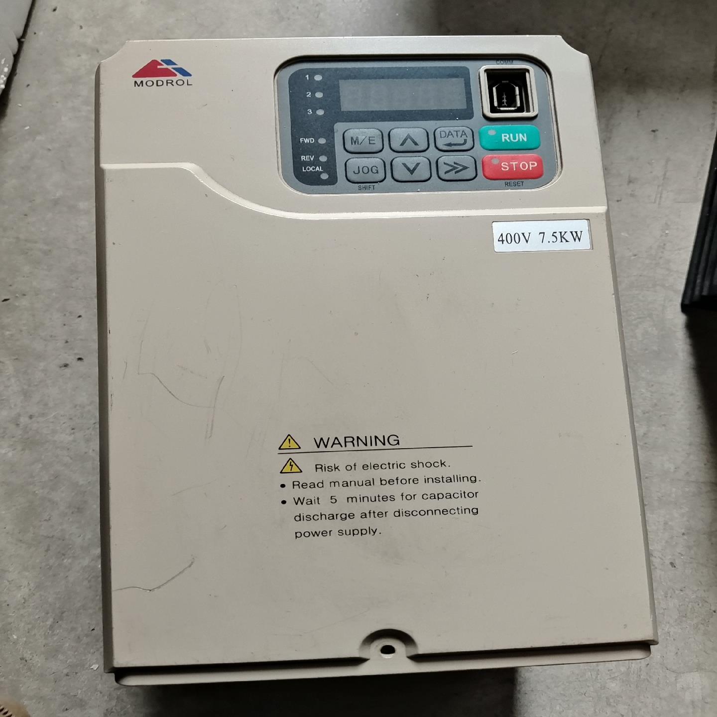 如图变频器，IMS－S3－47P5E,蒙德变频器。2台现