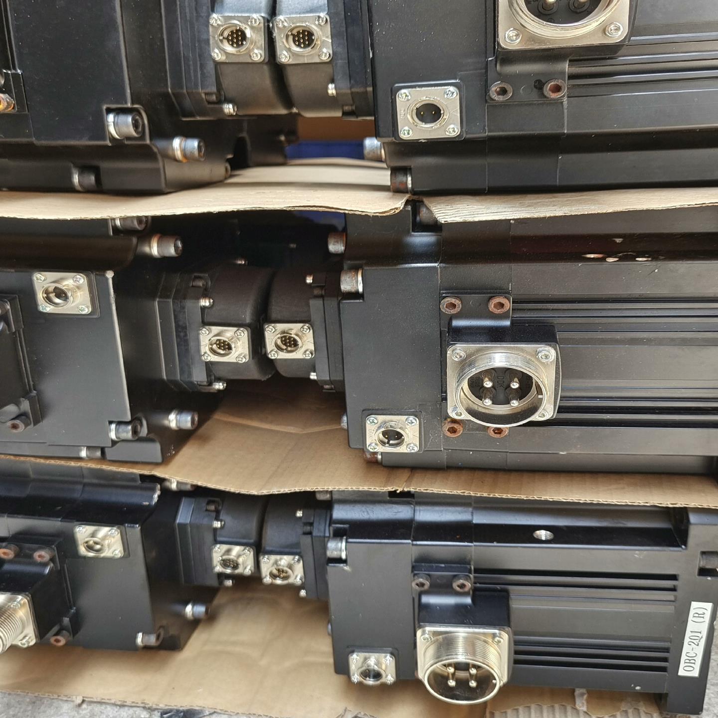 [德峰]HF-SP352B功能包好 成色漂亮 价格优惠有需要请联系