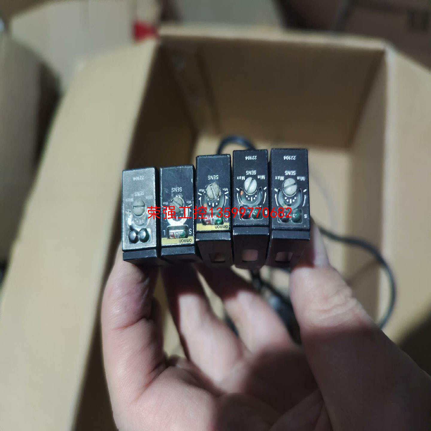 【荣强工控】欧姆龙E3S-R61传感器