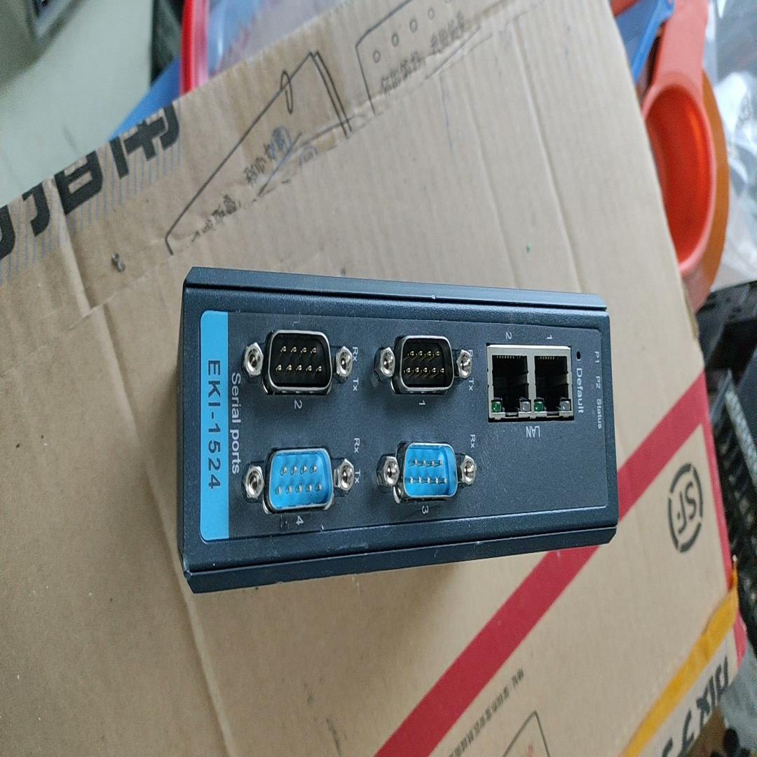 研华EKI-1524串口服务器， 成色如图所示 功能完好 售