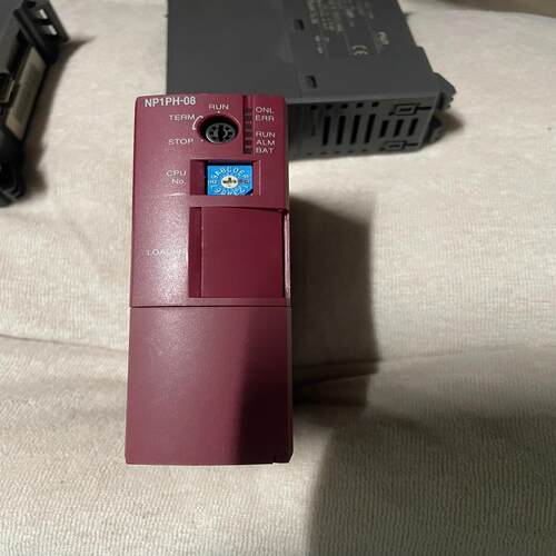 （设备配件）富土PLC ，NP1PH-08,X64，Y32各一个。