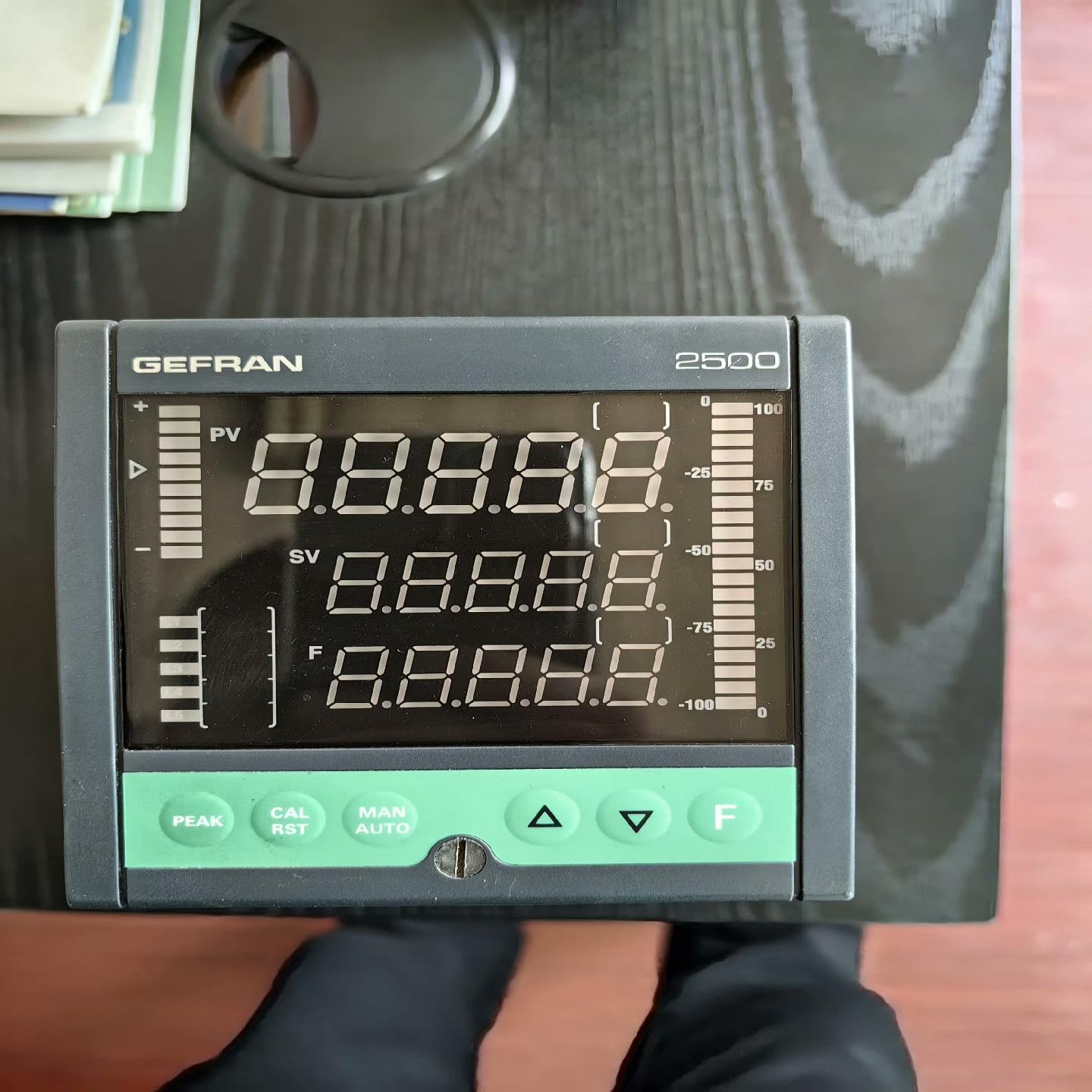 GEFRAN杰弗伦压力传感器变送器2500一1一1一0一0一