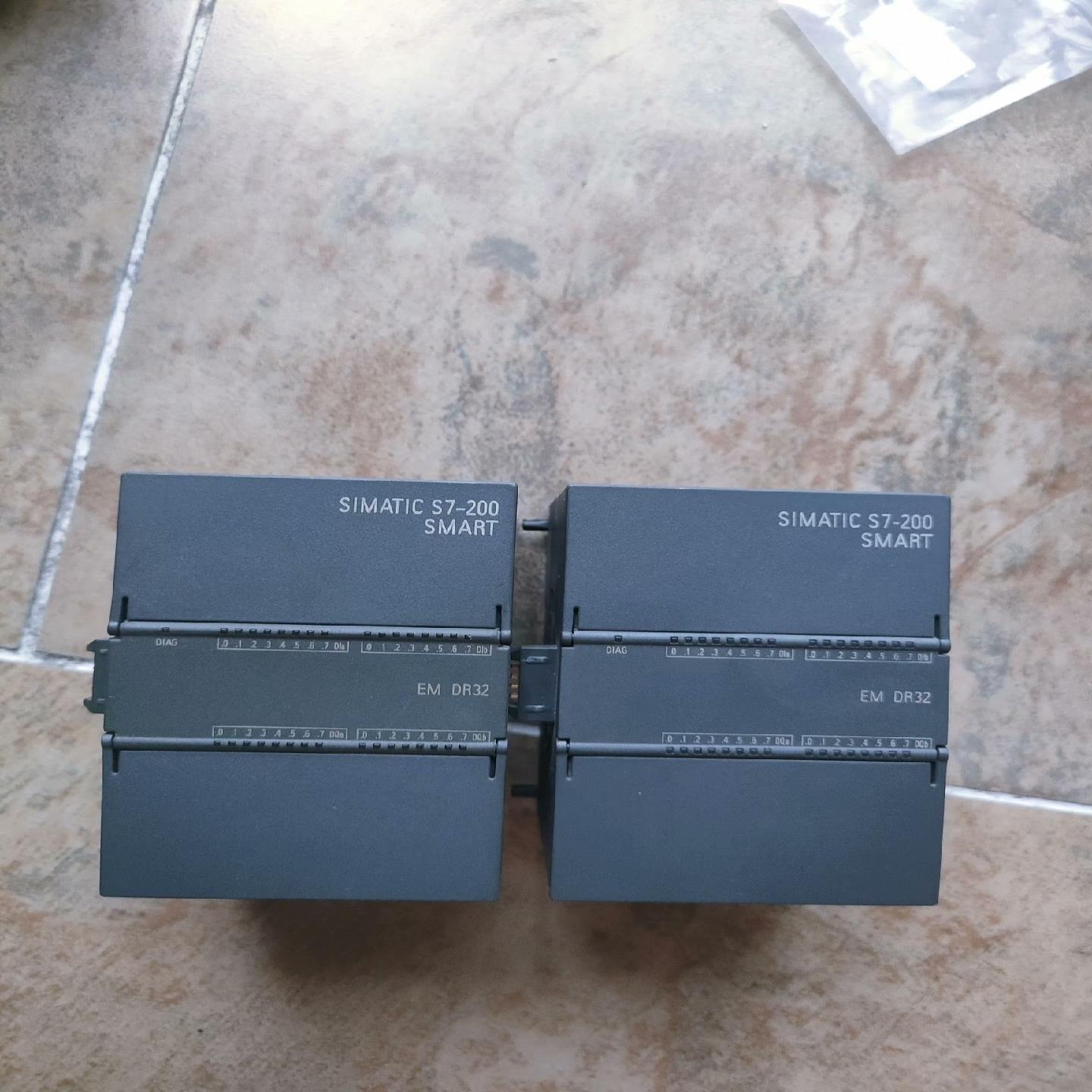 （设备配件）西门子200smart，   288-2DR32-0AA0