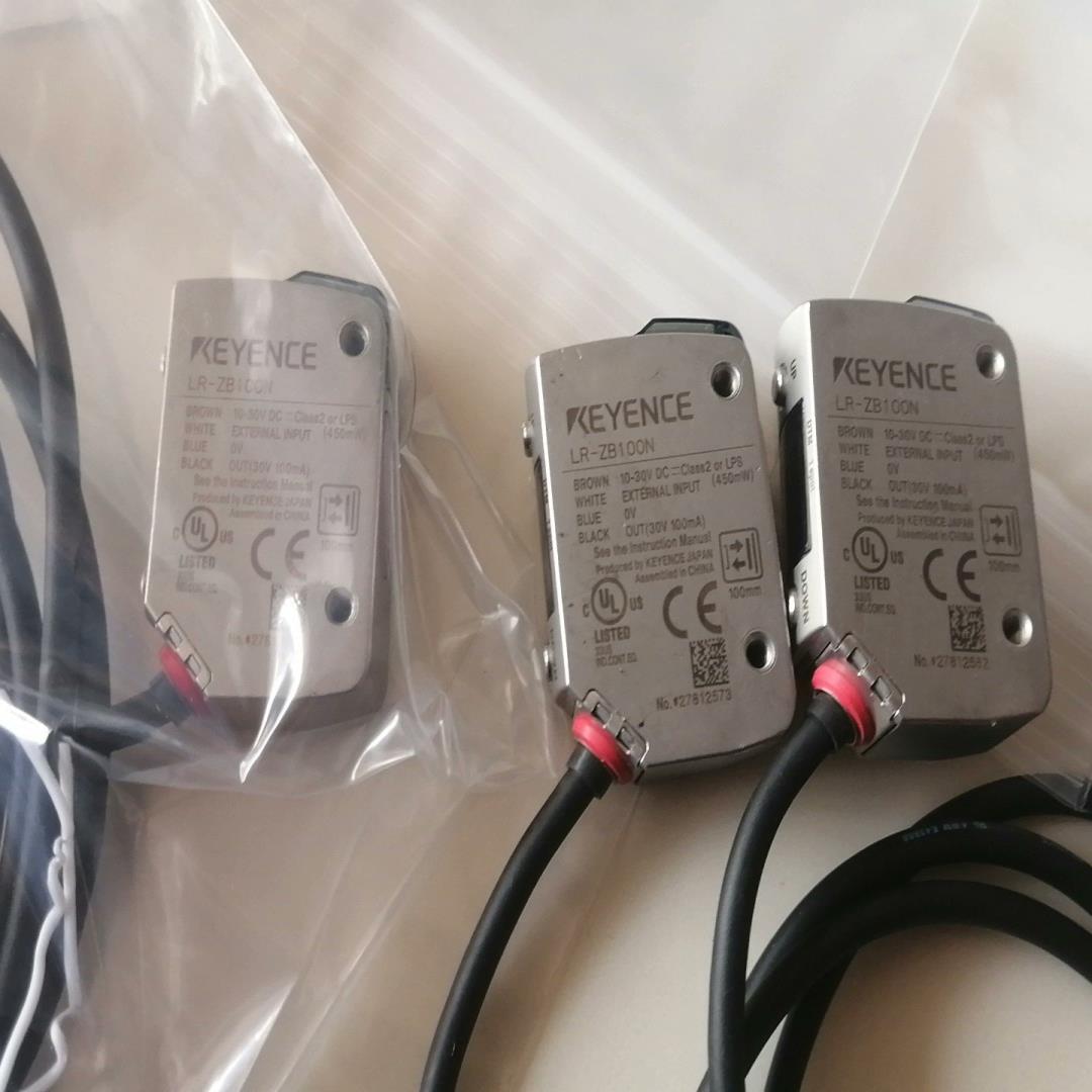 （设备配件）基恩士LR-ZB100N样机拆机三个，线长2m，九成新