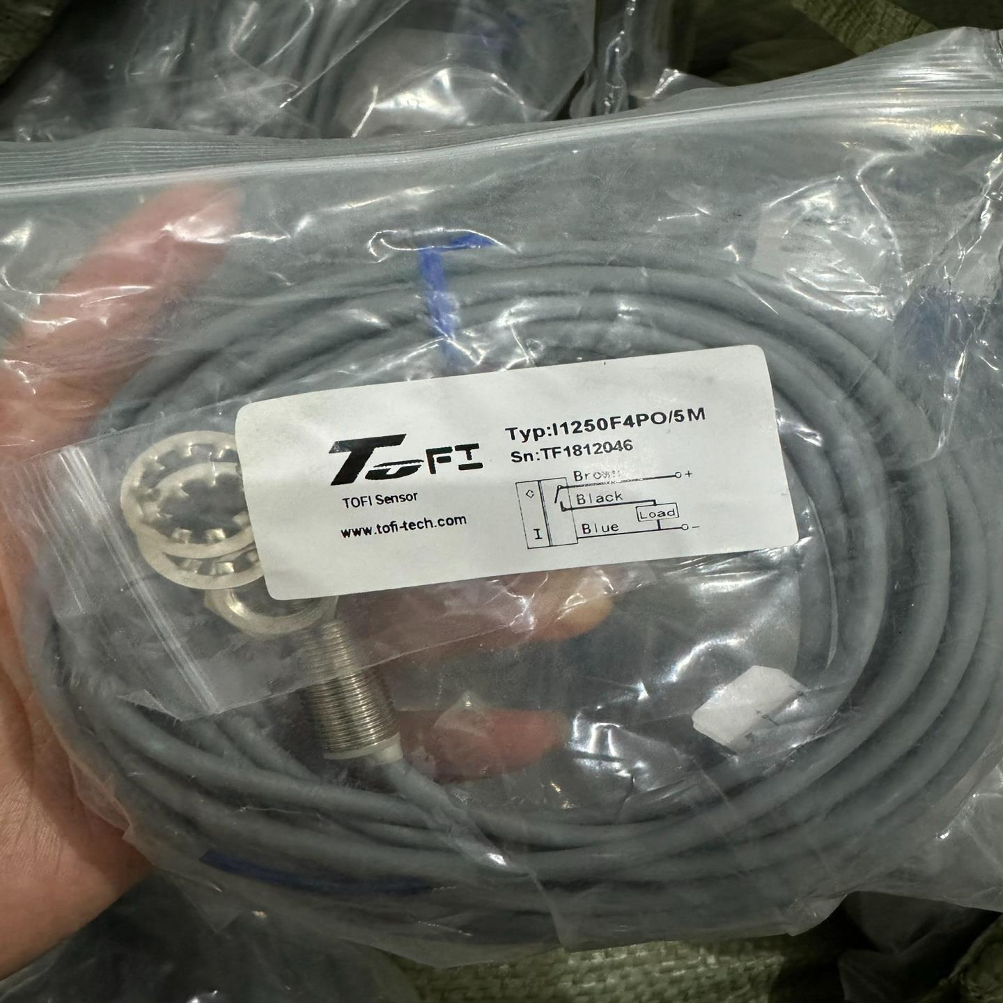 托菲 TOFI 接近开关，传感器