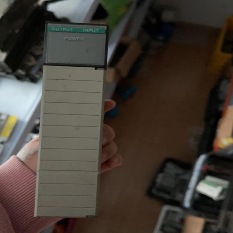 1746-NIO4V  PLC模块 ，