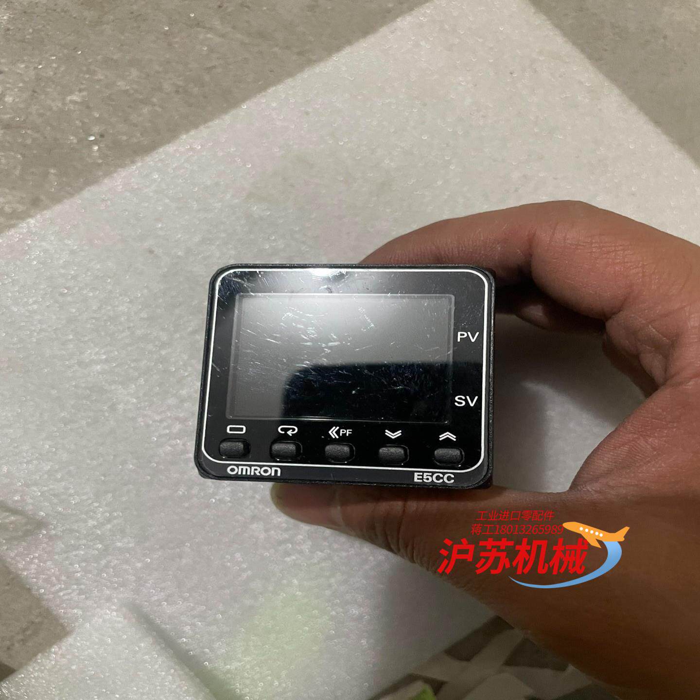 温控器 E5CC-RX0ASM-000 漂亮19年