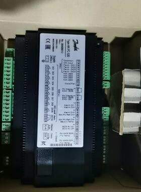 AK-PC520 084B8012  全新丹佛斯机组控制器5