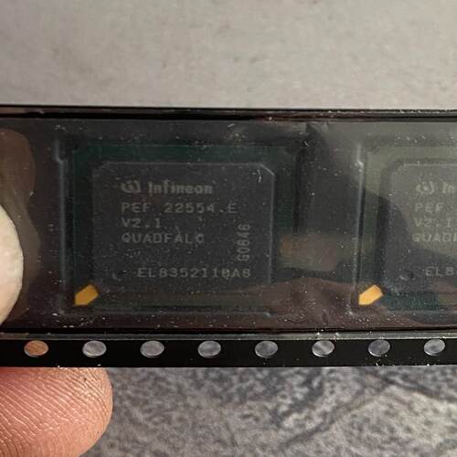 PEF22554EV2.1 全新原装现货3个