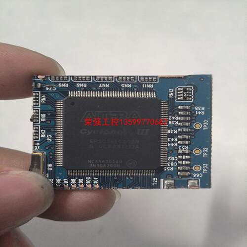 【荣强工控】EP3C5E144C8N。有两个