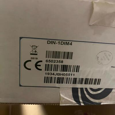 crestron快思聪din-1dim4 余量，4路