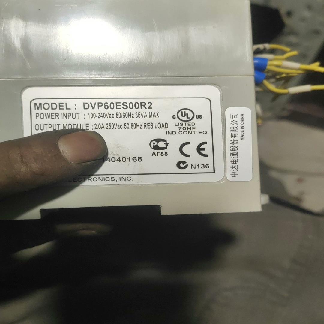 台达PLC，DVP60ES00R2两台包好不包邮一台300元