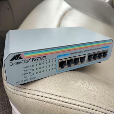 CentreCOM  FS708ET工业交换机，拆机件成色如