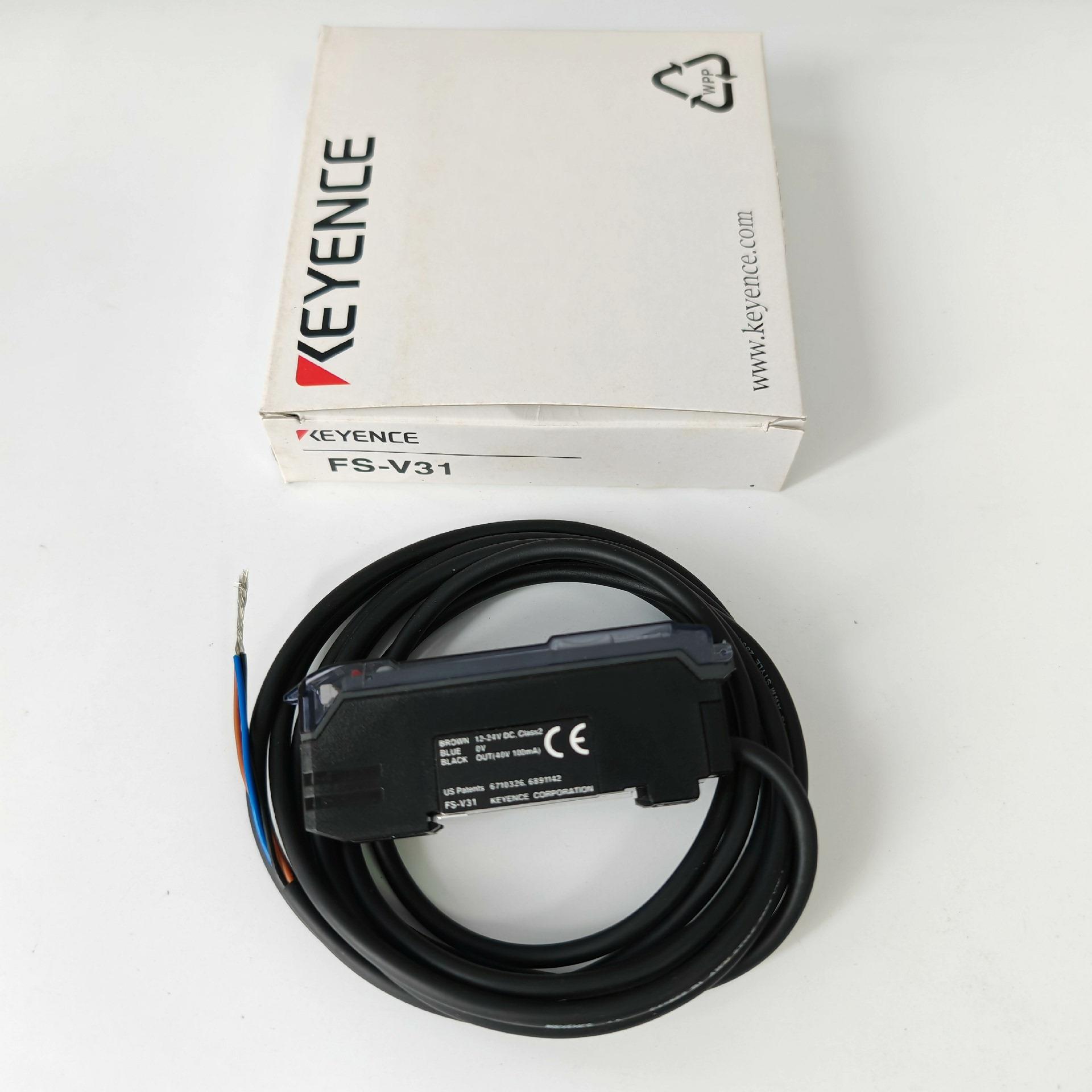 基恩士KEYEENCE光纤放大器FS-V31    实物