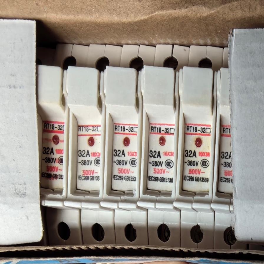 RT18-32X熔断器底座