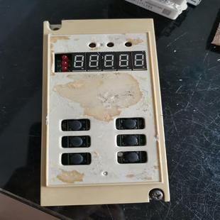 廣日電梯操作面板DO 剩下一片沒 成色如圖 101