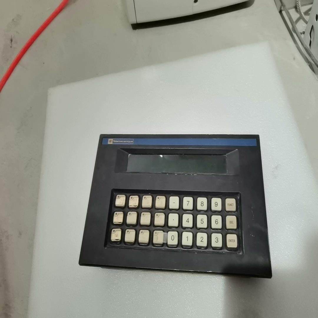 Scheider  Electric  XBTA821