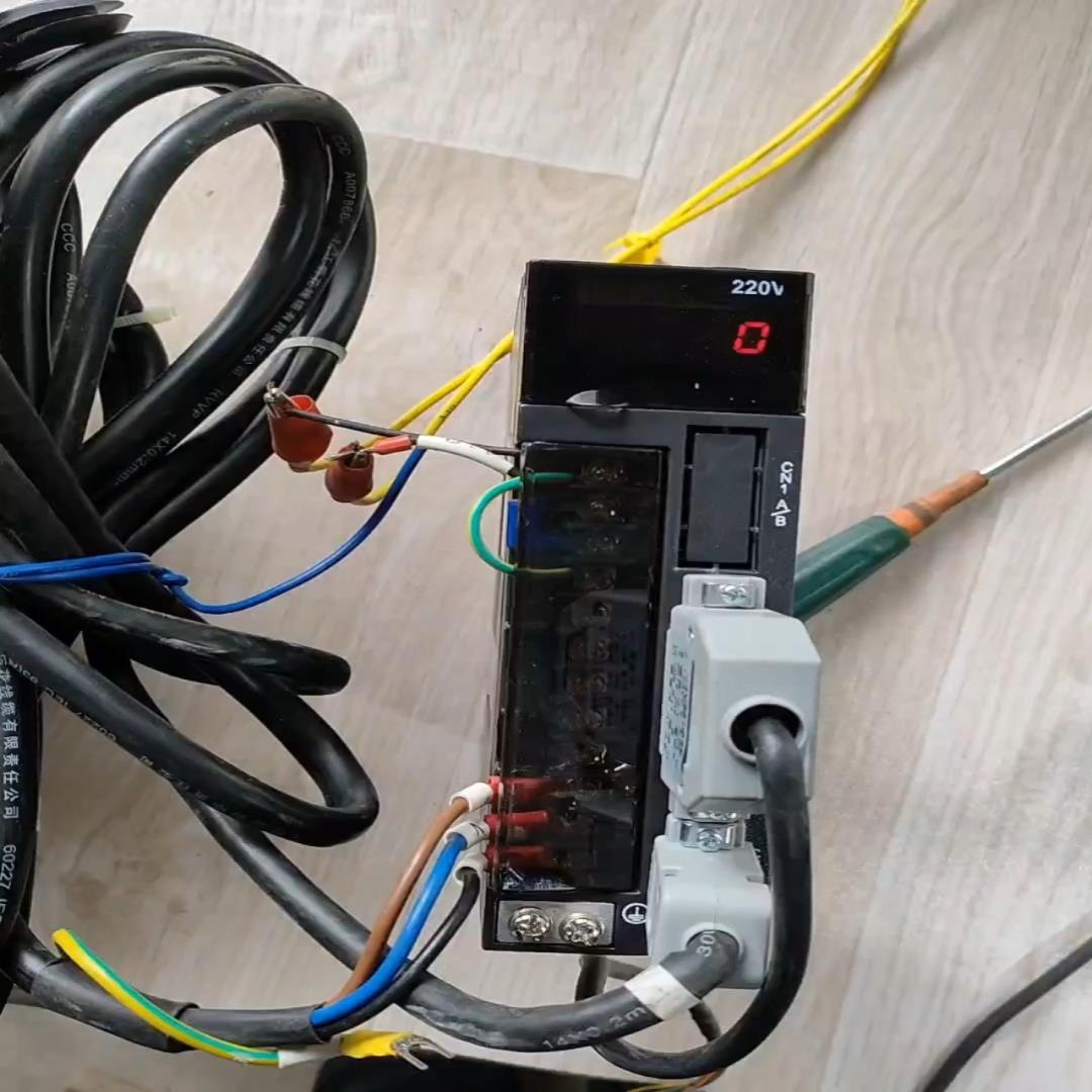 A1-SVD30 一川伺服驱动器，130-6n.m伺服电机，