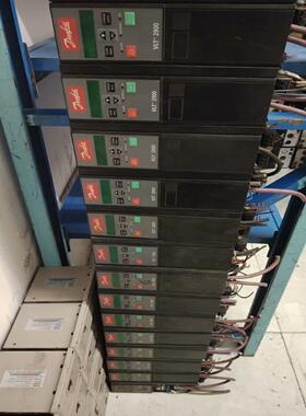 [德峰]丹佛斯2.2KW变频器VLT2922PT4B20STR0DB