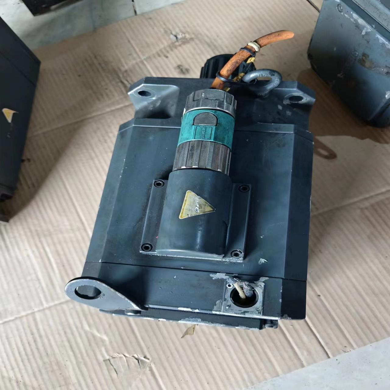 （设备配件）4FT60848AC71-，西门子1FG1议价,-电机