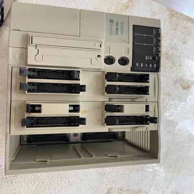 施耐德PLC TSX3721001 带模块 TSXDMZ64