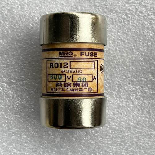 FUSE保险丝，R012，600V，60A，共计5个，如图所